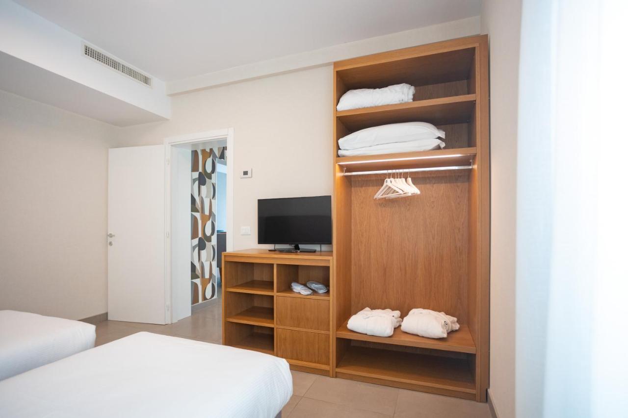 Mosella Suite Hotel Соттомарина Экстерьер фото