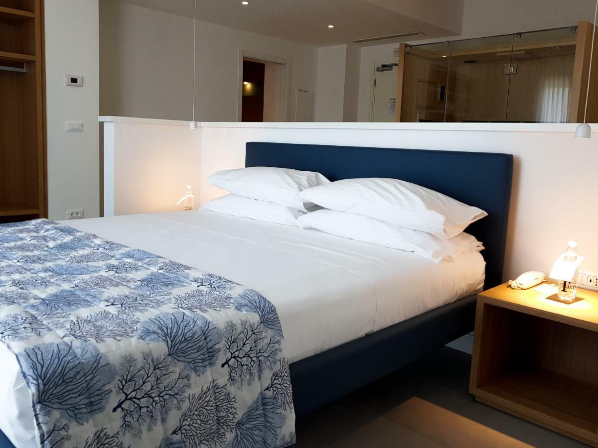 Mosella Suite Hotel Соттомарина Экстерьер фото